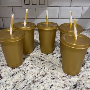 Target bullseye playground reusable cup set